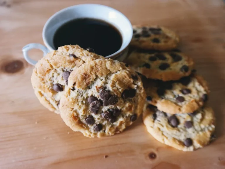 The Ultimate Guide to Baking Perfect Chocolate Chip Cookies